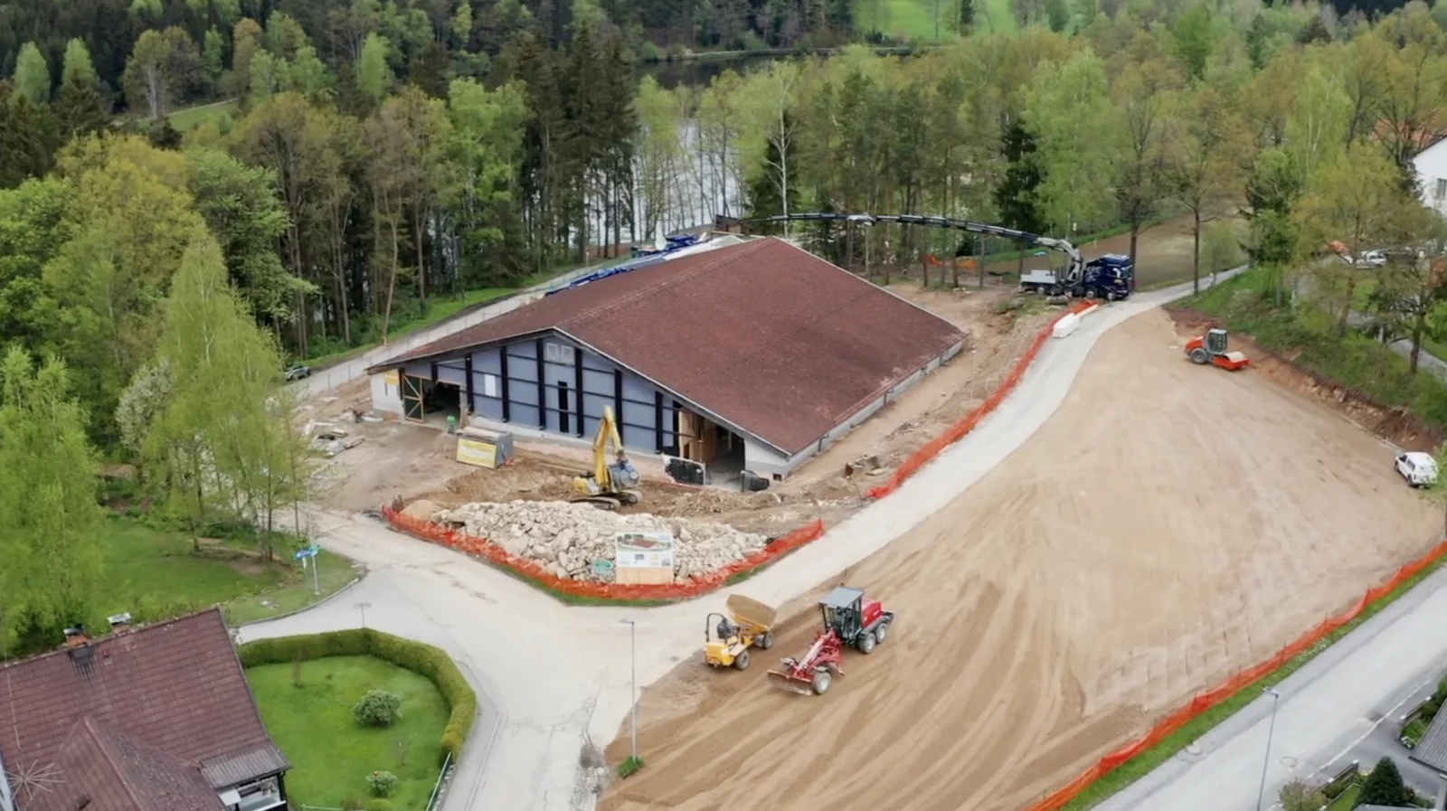 Drohnenaufnahme Baustelle MOMENT